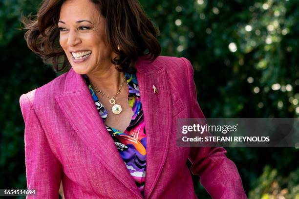 Harris With Rapper 2,194 Harris Rapper Stock Photos, High-Res Pictures, and Images - Getty ...