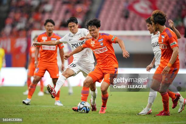 Soya FUJIWARA of Albirex Niigata in action during the J.LEAGUE Meiji Yasuda J1 26th Sec. Match between Albirex Niigata and Urawa Red Diamonds at...