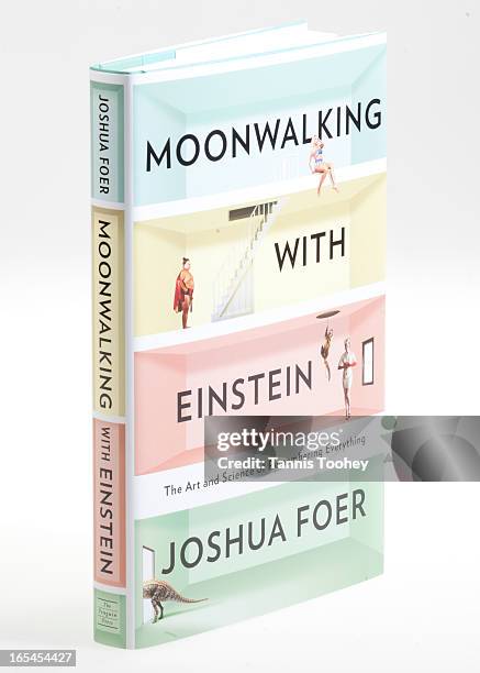 February 24, 2011-Sunday Books: Moonwalking with Einstein by Joshua Foer. TORONTO STAR/TANNIS TOOHEY