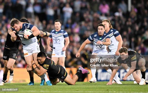 Murray Taulagi Photos and Premium High Res Pictures - Getty Images