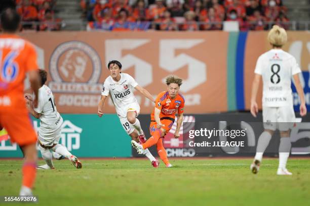 Shunsuke MITO of Albirex Niigata in action during the J.LEAGUE Meiji Yasuda J1 26th Sec. Match between Albirex Niigata and Urawa Red Diamonds at...