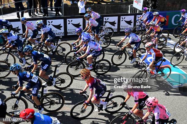 Megan Jastrab of The United States and Team Dsm-Firmenich, Alice Barnes of The United Kingdom and Team Human Powered Health, Spela Kern of Slovenia...