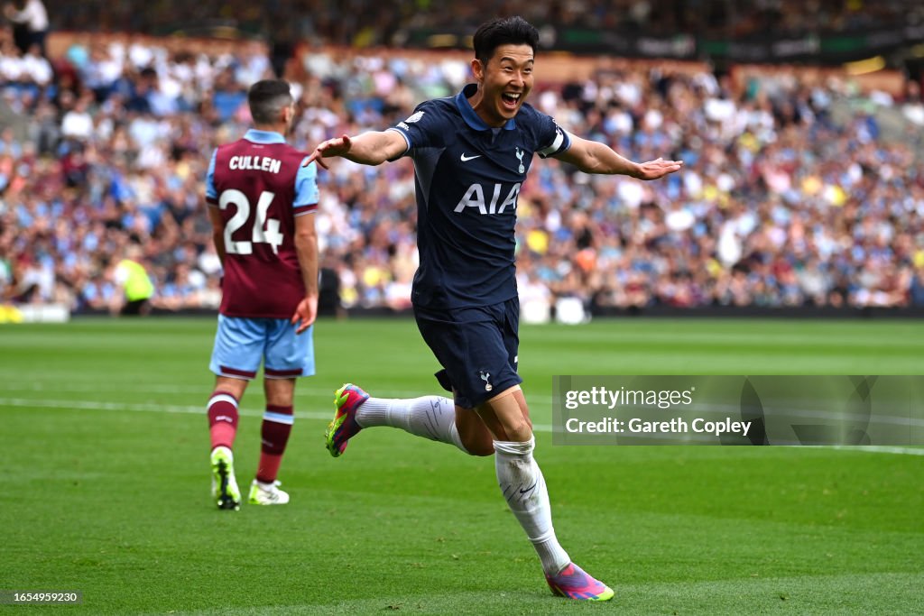 Burnley FC v Tottenham Hotspur - Premier League