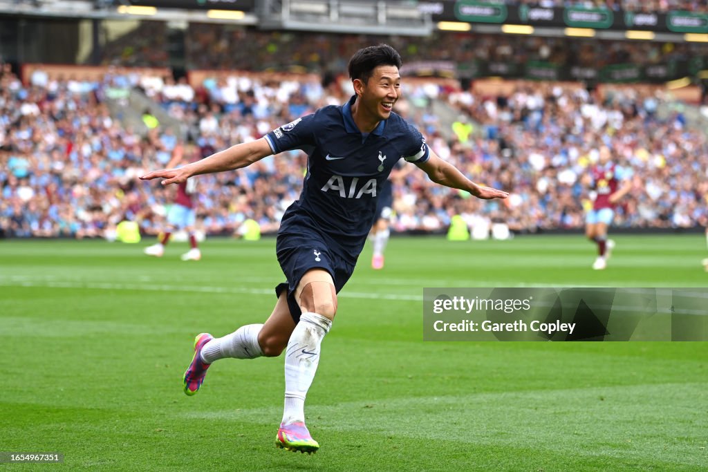 Burnley FC v Tottenham Hotspur - Premier League