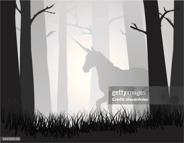 ilustraciones, imágenes clip art, dibujos animados e iconos de stock de unicornio en el bosque - unicorn