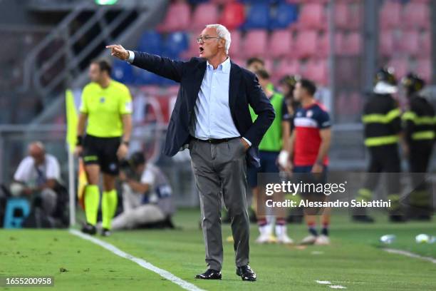 Claudio Ranieri, Head Coach of Cagliari, looks on during the Serie A TIM match between Bologna FC and Cagliari Calcio at Stadio Renato Dall'Ara on...