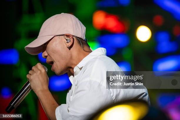 Gaeko Rapper Gaeko Photos and Premium High Res Pictures - Getty Images