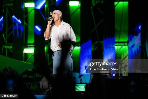 Gaeko Rapper Gaeko Photos and Premium High Res Pictures - Getty Images