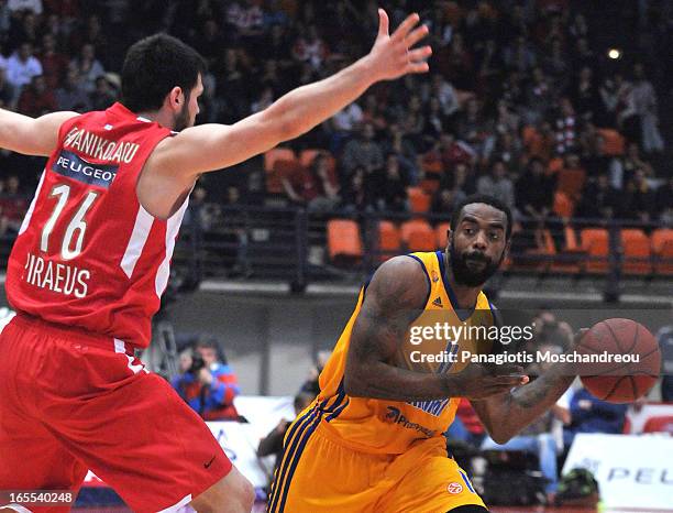 Kelvin Rivers, #11 of BC Khimki Moscow Region in action during the 2012-2013 Turkish Airlines Euroleague Top 16 Date 14 between Olympiacos Piraeus v...