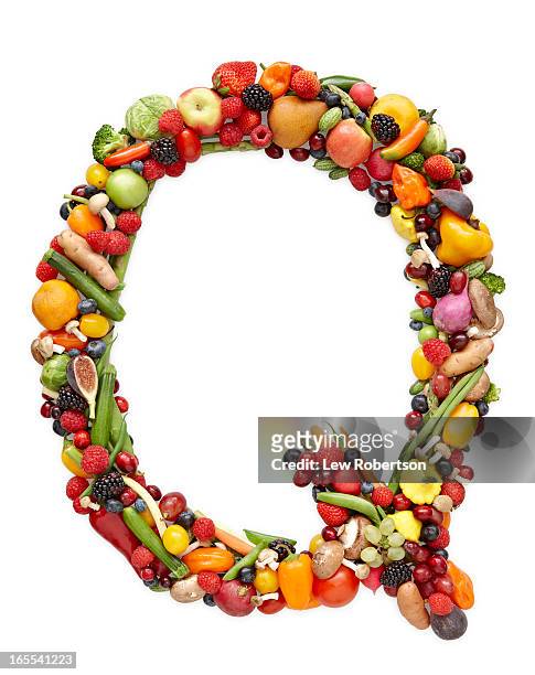 letter q in produce - q and a stock-fotos und bilder