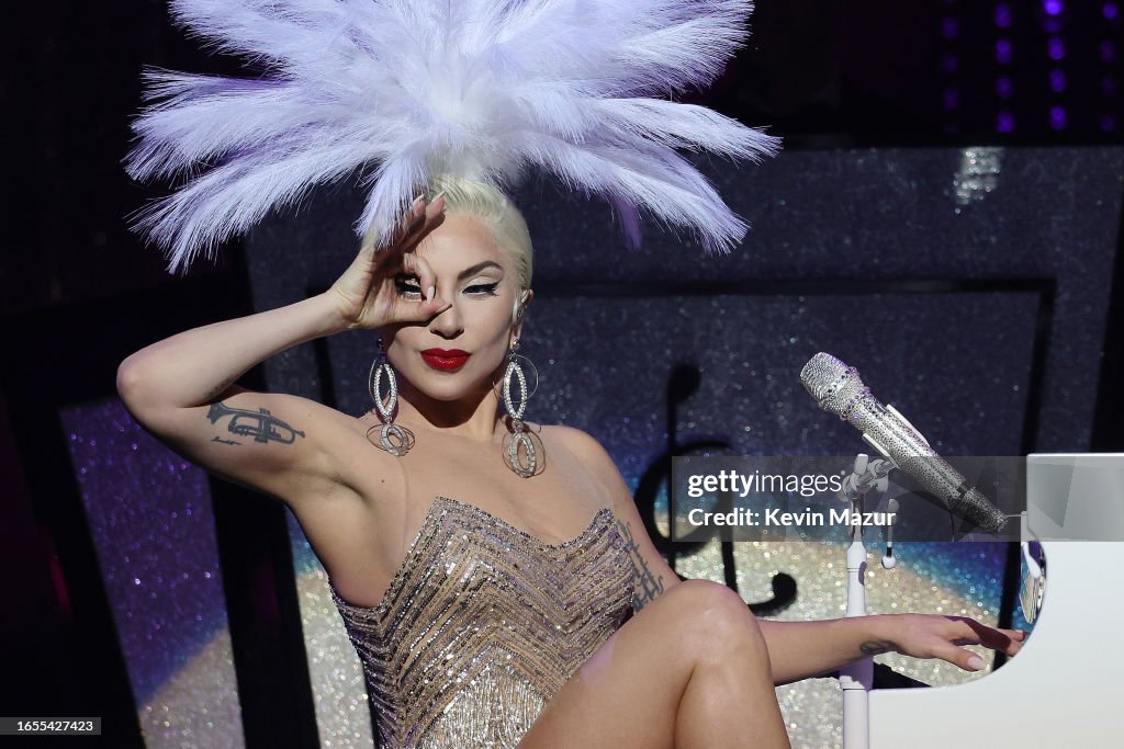 LADY GAGA JAZZ & PIANO Park MGM in Las Vegas