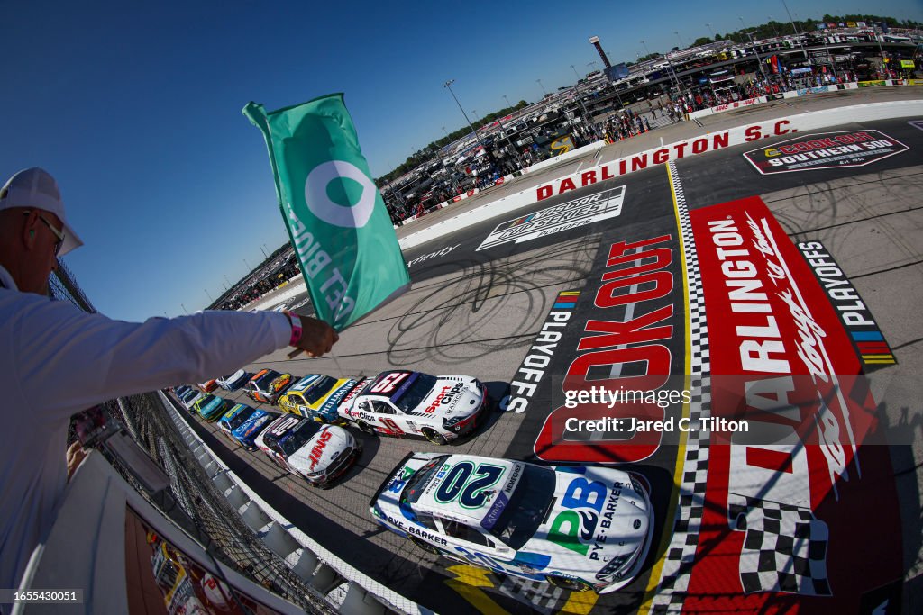 NASCAR Xfinity Series Sport Clips Haircuts VFW Help A Hero 200