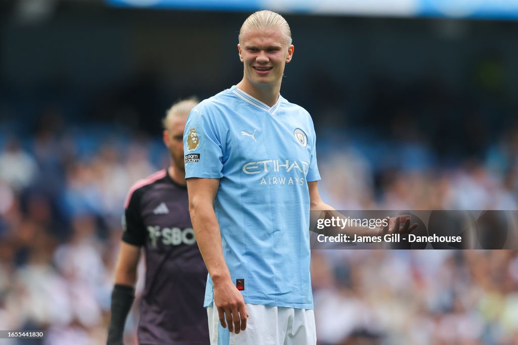 Manchester City v Fulham FC - Premier League