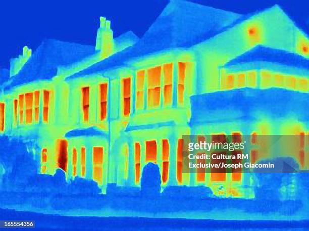 thermal image of houses on city street - thermal image fotografías e imágenes de stock