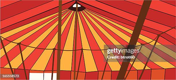 ilustrações, clipart, desenhos animados e ícones de big top interno - inside circus tent