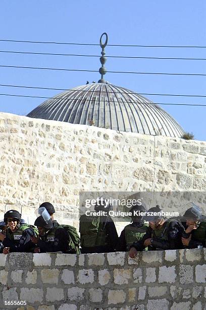 Al Aqsa Riot 114 Harem Al Sharif Stock Photos, High-Res Pictures, and Images - Getty ...