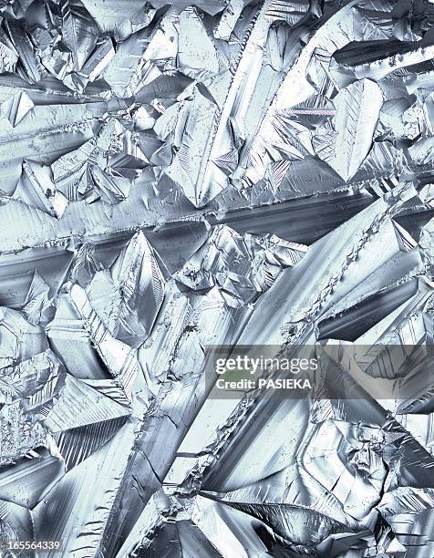 silicon crystal, macrophotograph - silikon stock-fotos und bilder