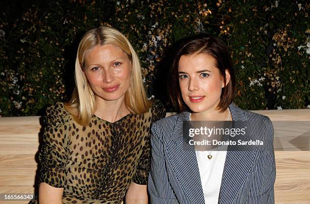 Model Kirsty Hume and model Agyness Deyn attend Vogue's "Triple Threats" dinner hosted by Sally Singer and Lisa Love at Goldie's on April 3, 2013 in...