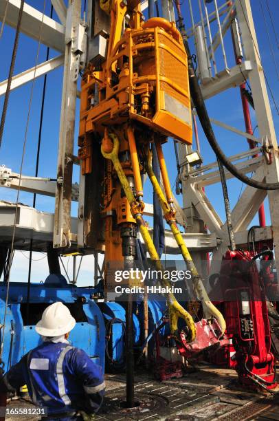 Drives A Rig 506 Rig She Drive Stock Photos, High-Res Pictures, and Images - Getty ...