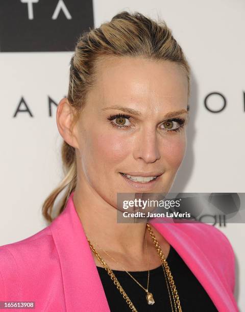 Actress Molly Sims attends the opening of Tracy Anderson Flagship Studio on April 4, 2013 in Brentwood, California.