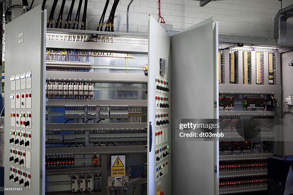Armario de sistemas electrónicos