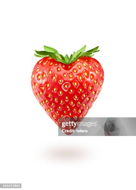 a strawberry in the shape of a heart - strawberry 個照片及圖片檔