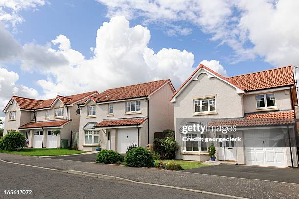 modern uk houses - british culture garden stock pictures, royalty-free photos & images