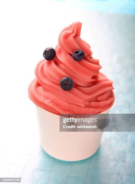 yogurt - frozen yoghurt stock pictures, royalty-free photos & images