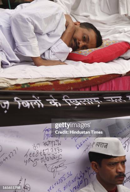 Aam Aadmi Party leader Arvind Kejriwal sitting on fourteenth day of his hunger strike against inflated electricity and water bills at Sunder Nagari...