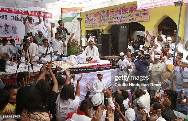 Aam Aadmi Party leader Arvind Kejriwal sitting on fourteenth day of his hunger strike against inflated electricity and water bills at Sunder Nagari...