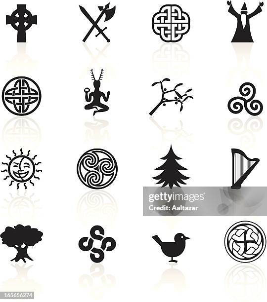 stockillustraties, clipart, cartoons en iconen met black symbols - celtic - celtic cross