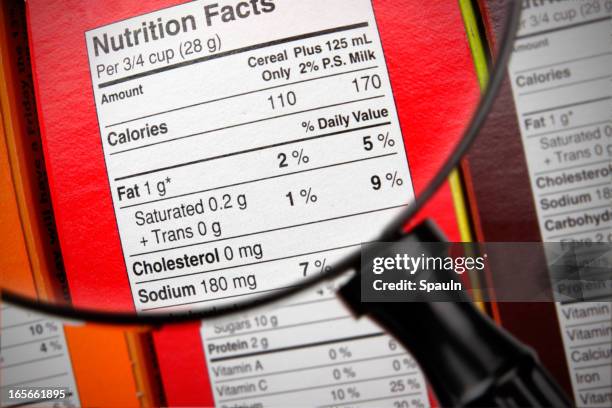 choose your breakfast cereal! - voedingslabel stockfoto's en -beelden