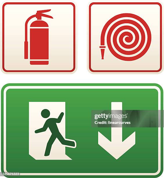 ilustrações de stock, clip art, desenhos animados e ícones de sinais de emergência: sinal de saída de extintor de incêndio e mangueira - extintor de incêndio