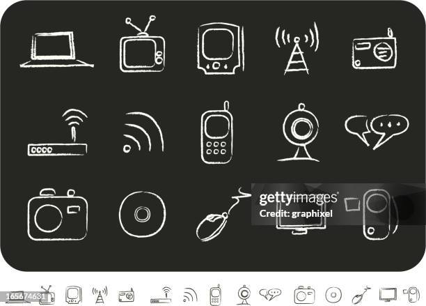 ilustraciones, imágenes clip art, dibujos animados e iconos de stock de sketched iconos de los medios de comunicación - radio hardware audio