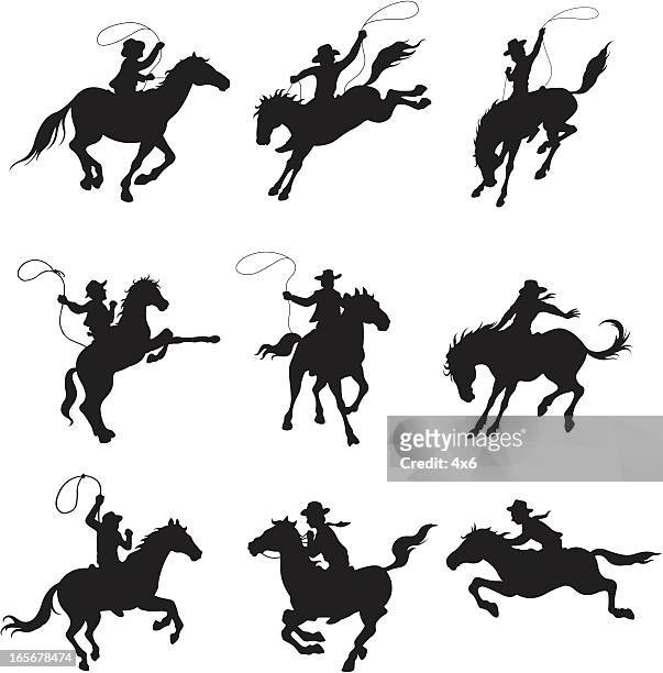 illustrazioni stock, clip art, cartoni animati e icone di tendenza di cowboys in equilibrio su cavalli in rodeo - lazo