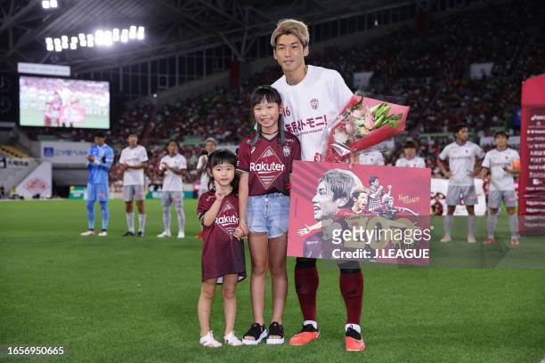 Yuya OSAKO of Vissel Kobe and his family poses for photographs to celebrate marking his 200th appearance of J.League match prior to the J.LEAGUE...