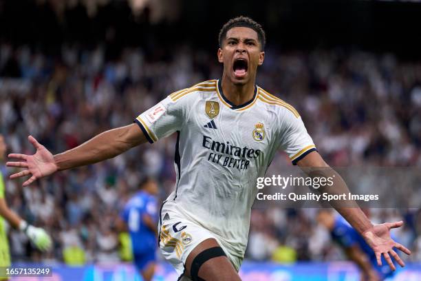 Jude Bellingham of Real Madrid CF celebrates after scoring his team's second goal during the LaLiga EA Sports match between Real Madrid CF and Getafe...