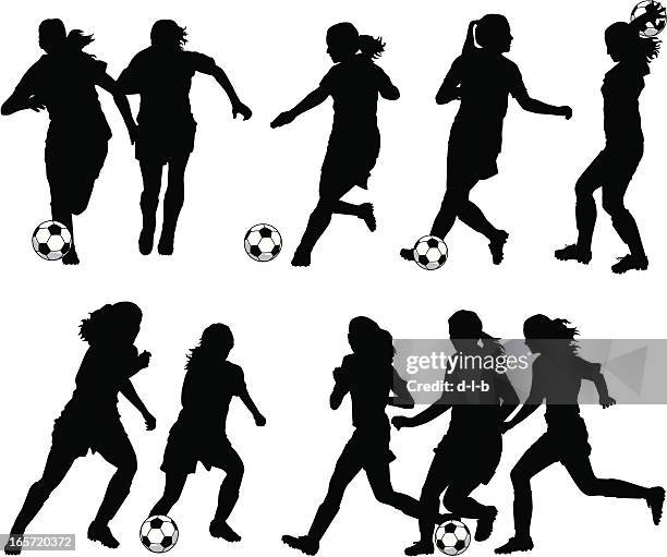 stockillustraties, clipart, cartoons en iconen met women soccer player silhouettes - meisjes