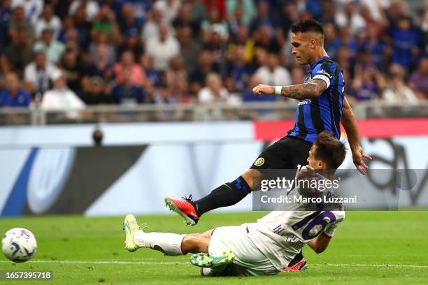 Lautaro Martínez of Inter Milan scores the team's second goal during the Serie A TIM match between FC Internazionale and ACF Fiorentina at Stadio...