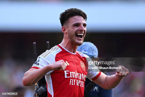 Declan Rice of Arsenal celebrates victory after the Premier League match between Arsenal FC and Manchester United at Emirates Stadium on September...