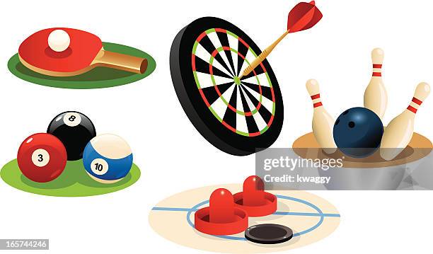 ilustraciones, imágenes clip art, dibujos animados e iconos de stock de salón de juegos en la piscina - bolos juegos