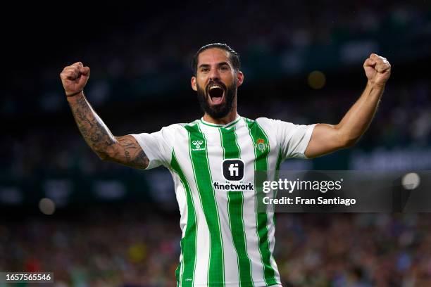 Isco Alarcon of Real Betis celebrates during the LaLiga EA Sports match between Real Betis and Rayo Vallecano at Estadio Benito Villamarin on...