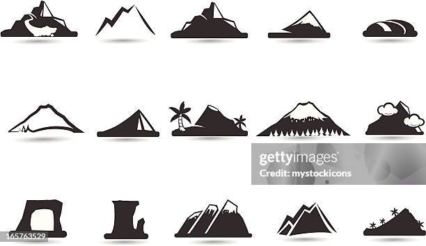 ilustraciones, imágenes clip art, dibujos animados e iconos de stock de iconos y símbolos de la montaña - volcanic landscape