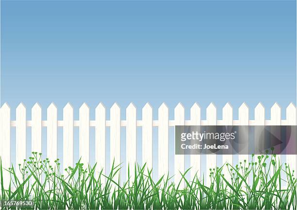 stockillustraties, clipart, cartoons en iconen met white picket fence, grass and sky - picket fence