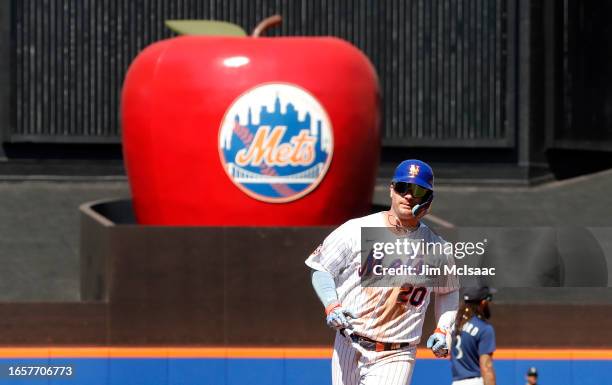 Pete Alonso of the New York Mets runs the bases after his third inning two-run home run against the Seattle Mariners at Citi Field on September 03,...