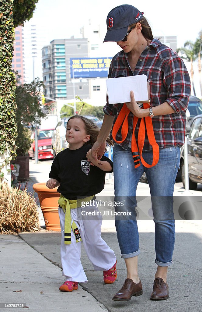Jennifer Garner Sighting In Los Angeles - April 5, 2013