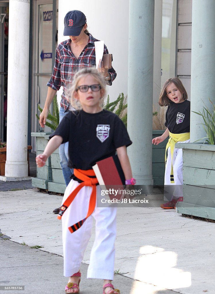 Jennifer Garner Sighting In Los Angeles - April 5, 2013