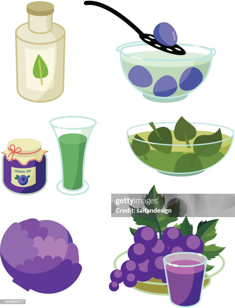 Natural egg dyes: green and blue