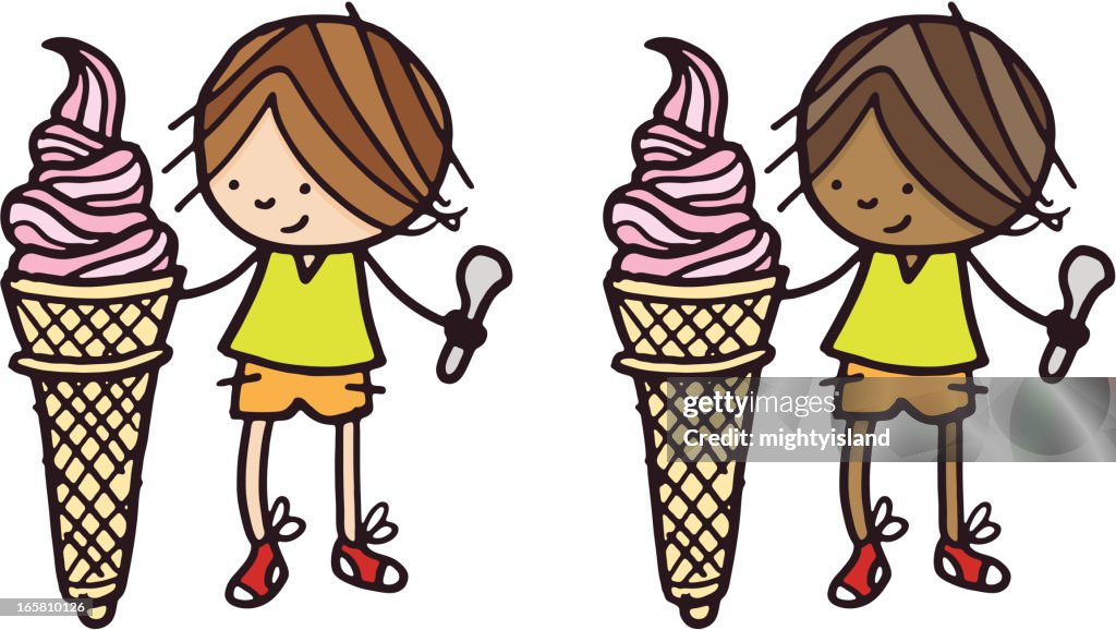 Rapaz com cone de Gelado