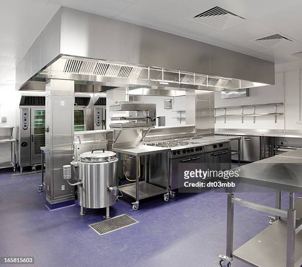industrial kitchen - stainless steel 個照片及圖片檔